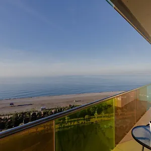 Miramar Luxury Residences באטומי